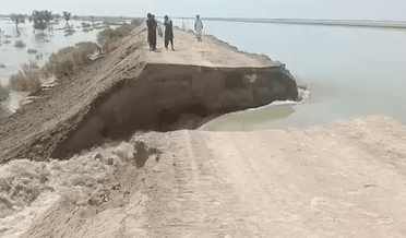 ايم اين وي ڊرين کي گهارو، سيوهڻ ايئرپورٽ ۽ آئل ريفائنري پاڻي هيٺ