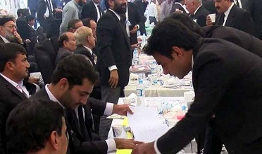 حامد خان گروپ سپريم ڪورٽ بار جي اليڪشن کٽي ورتو