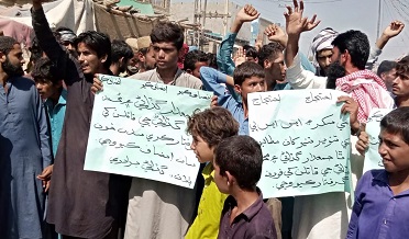 پيءُ پٽ جي قاتلن جي گرفتاري لاءِ گڏاڻي برادري جي ماڻهن جو ڌرڻو