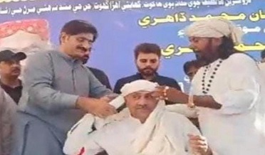 خان محمد ڏاهري جي دستاربندي جي تقريب،وڏي وزير جي آمد