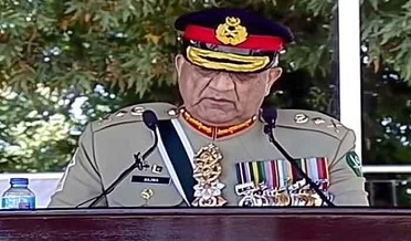 جعلي خبرن ۽ پروپيگنڊا تي ڌيان نه ڏيو، ملڪ مضبوط هٿن ۾ آهي: آرمي چيف