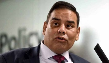 عمران خان پاڪستاني عوام جون مشڪلاتون وڌائي پيو: خالد محمود