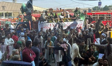 گئس فراهمي بند، اتحاد ٽائون شهرين پاران سوئي گيس آفيس جو گهيراءُ
