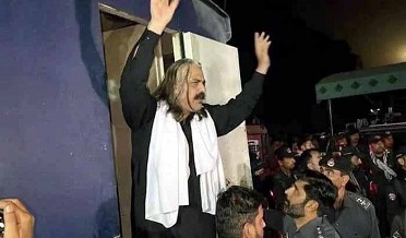 علي امين گنڊاپور 3 ڏينهن جي جسماني رمانڊ تي پوليس حوالي