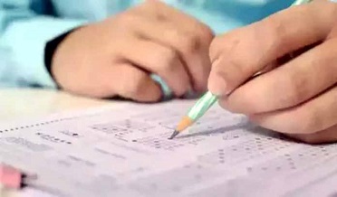 بورڊ جي امتحانن دوران گرمي، لوڊشيڊنگ سبب شاگرد فوت