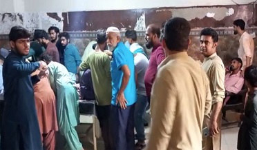 حيدرآباد ۾ تيز برسات ۽ ڳڙو، 3 ٻار فوت، گهرن ۽ گاڏين کي نقصان