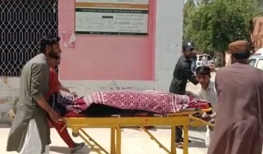 سرحد ۾ روڊ حادثو، عورت فوت، معصوم ٻار سميت ٽي ڄڻا زخمي