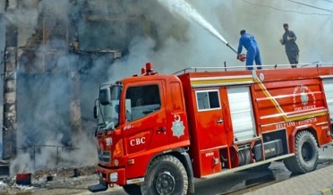 ڪراچي: پلاسٽڪ جي فيڪٽري کي خوفناڪ باهه