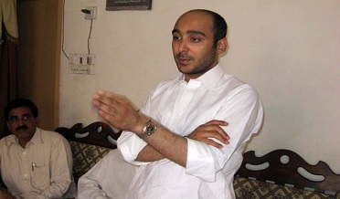 علي حيدر گيلاني کي گرفتار ڪري پيش ڪرڻ جو حڪم