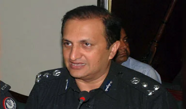 ايڊيشنل آءِ جي ڪراچي پاران مختلف امام بارگاهن جو دورو