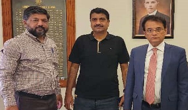 ڪراچي پريس ڪلب جي وفد جي چيف سيڪريٽري سان ملاقات