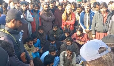 ايم نائن تي ڊرائيور کان ڦر، مزاحمت تي قتل،احتجاج روڊ بلاڪ