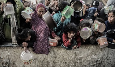 غزه جا ماڻهو فاقن تي مجبور، الشفا اسپتال ۾ غذائي کوٽ ٻارڙا فوت