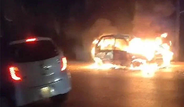 ايراني پيٽرول کڻي ويندڙ موٽرسائيڪل سان حادثو، 3 ڄڻا فوت