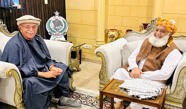اچڪزئي جي مولانا سان ملاقات، صدارتي چونڊ ۾ حمايت جي درخواست