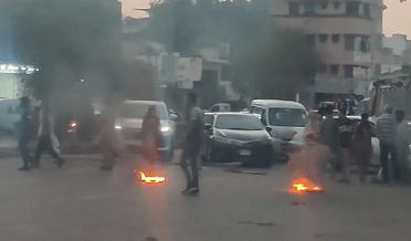 جهانگير روڊ تي پاڻي ۽ بجلي جي عدم فراهمي خلاف احتجاج