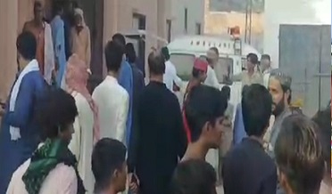 ٺل ۾ ٽڪر، پشين واسي هڪ ئي گهر جي چئن ڀاتين سميت 5 مسافر فوت