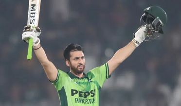 Salman Ali Agha, Cricketer