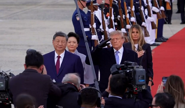 Red carpet unprecedented welcome to Xi
