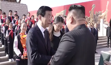 Kim Jong Un visits China